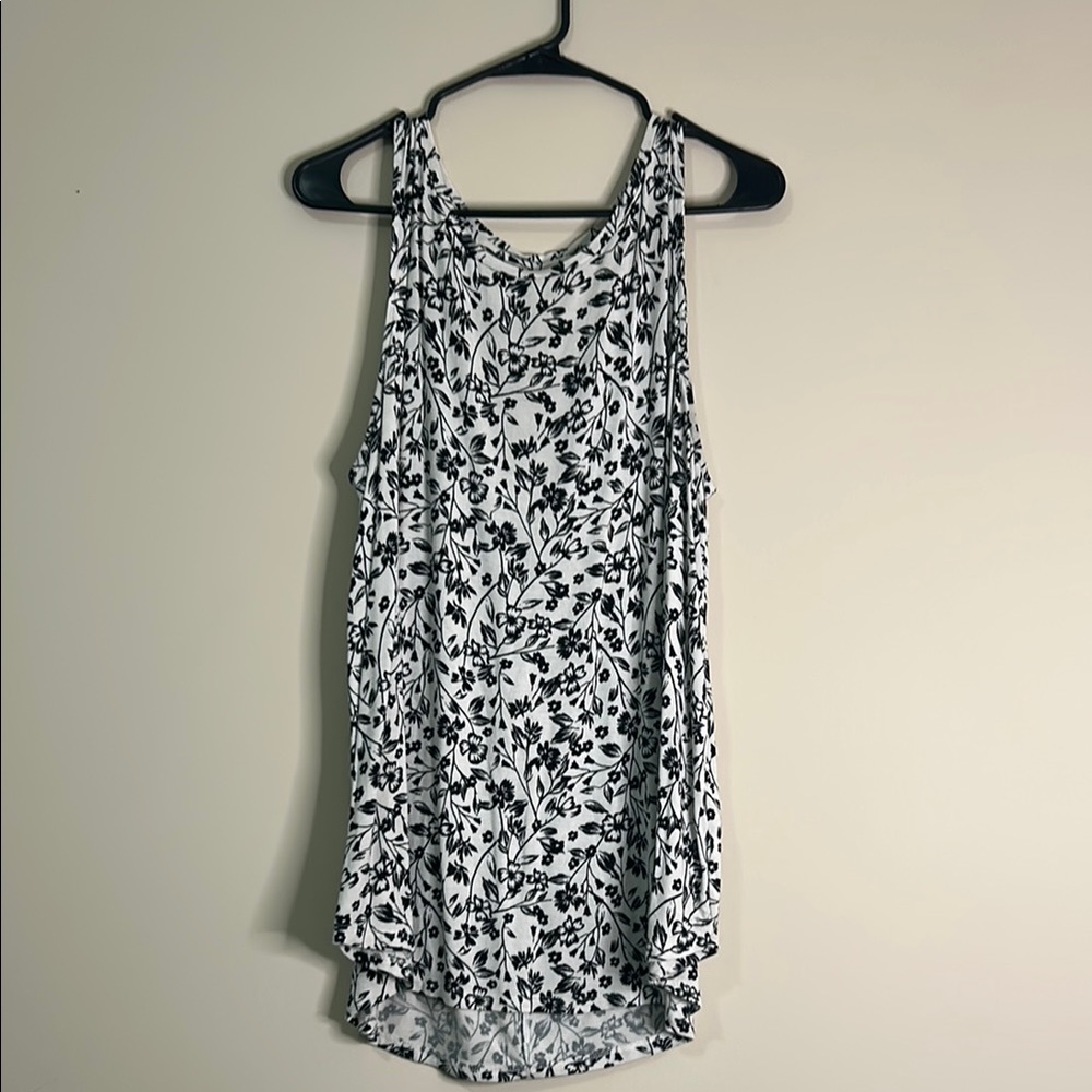 Old Navy Luxe Floral Black and White Tank Top